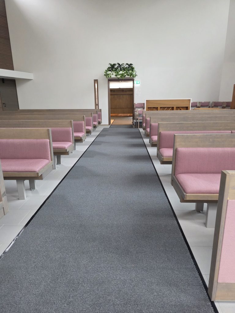 Pitkä käytävämatto harmaa