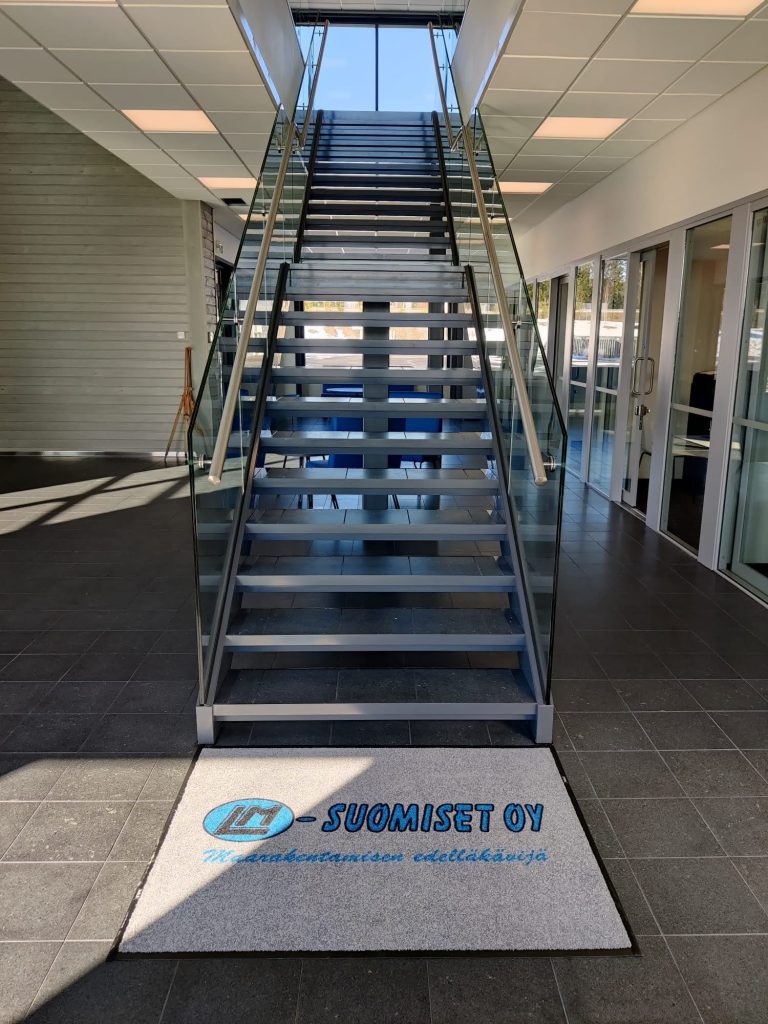 Sisääntulomatto - LM Suomiset Oy
